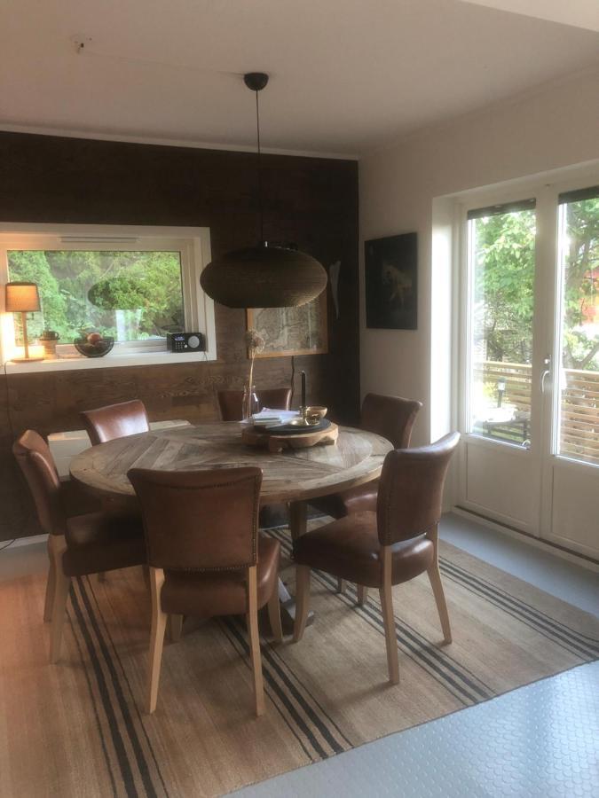 Aid og Svein’ s sentrumsnære panorama hjem Leilighet Kristiansand Eksteriør bilde